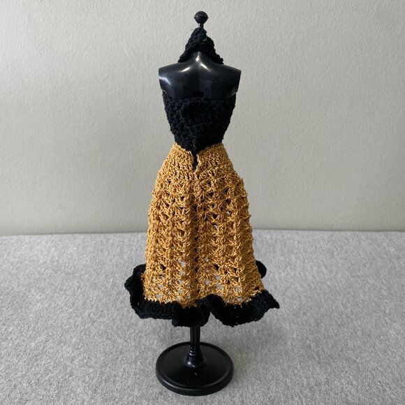 Handmade Crochet Halloween Black Gold Witch Outfit for 29cm Doll 2-Piece Set - Picture 2 of 12